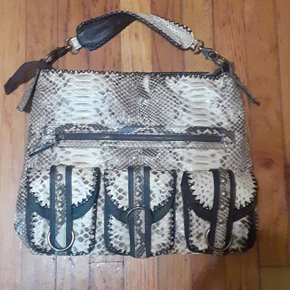 Gianni Chiarini leather purse